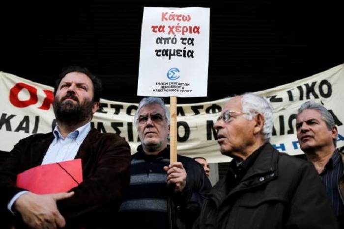 Greeks strike against leftist government`s pension plans